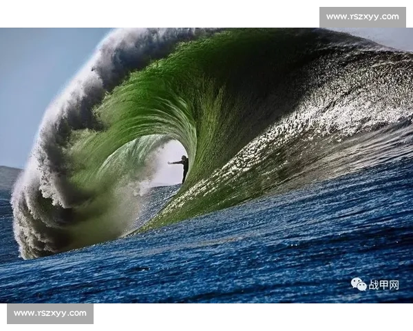 体育录像解析与回顾：从经典瞬间到战术细节的全方位解读